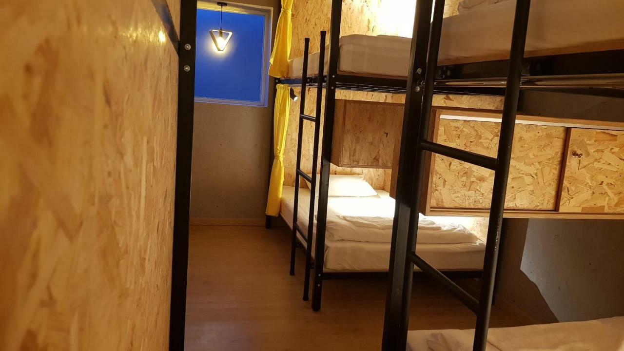 White House Hostel Нячанг Екстер'єр фото