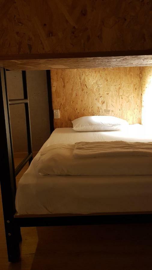 White House Hostel Нячанг Екстер'єр фото